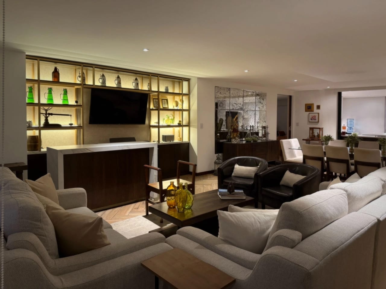 Apartamento grande Naori Zona 10 VENTA — Apartamento en Venta en Zona 10, Guatemala, Ciudad — foto 3 de 12