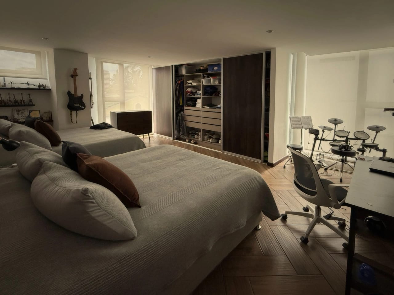 Apartamento grande Naori Zona 10 VENTA — Apartamento en Venta en Zona 10, Guatemala, Ciudad — foto 6 de 12