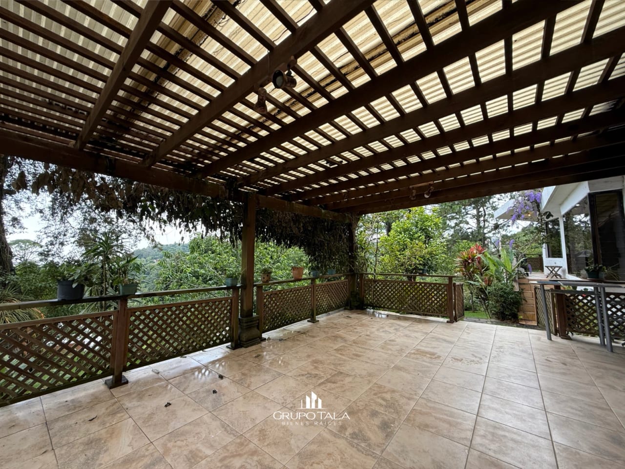 Hermosa casa en venta Carretara a Muxbal — Casa en Venta en Muxbal, Guatemala, Ciudad — foto 4 de 5