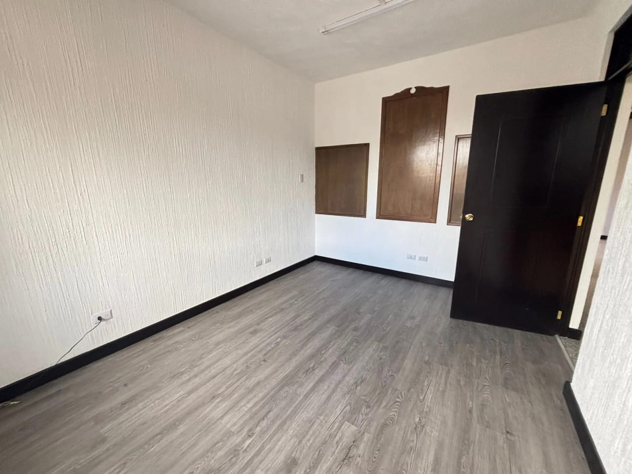 Rento Oficinas en Barrio la Recolección Zona 1 — Casa en Alquiler en Zona 1, Guatemala, Ciudad — foto 9 de 17