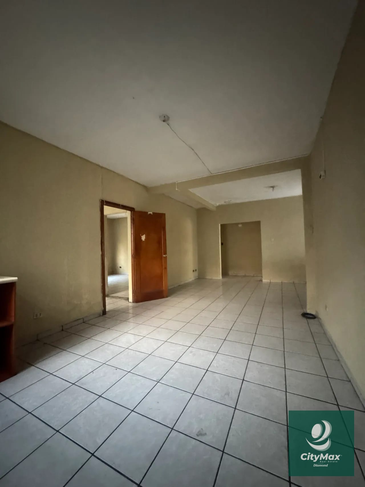 Casa en renta para oficinas zona 9 — Casa en Alquiler en Zona 9, Guatemala, Ciudad — foto 10 de 15