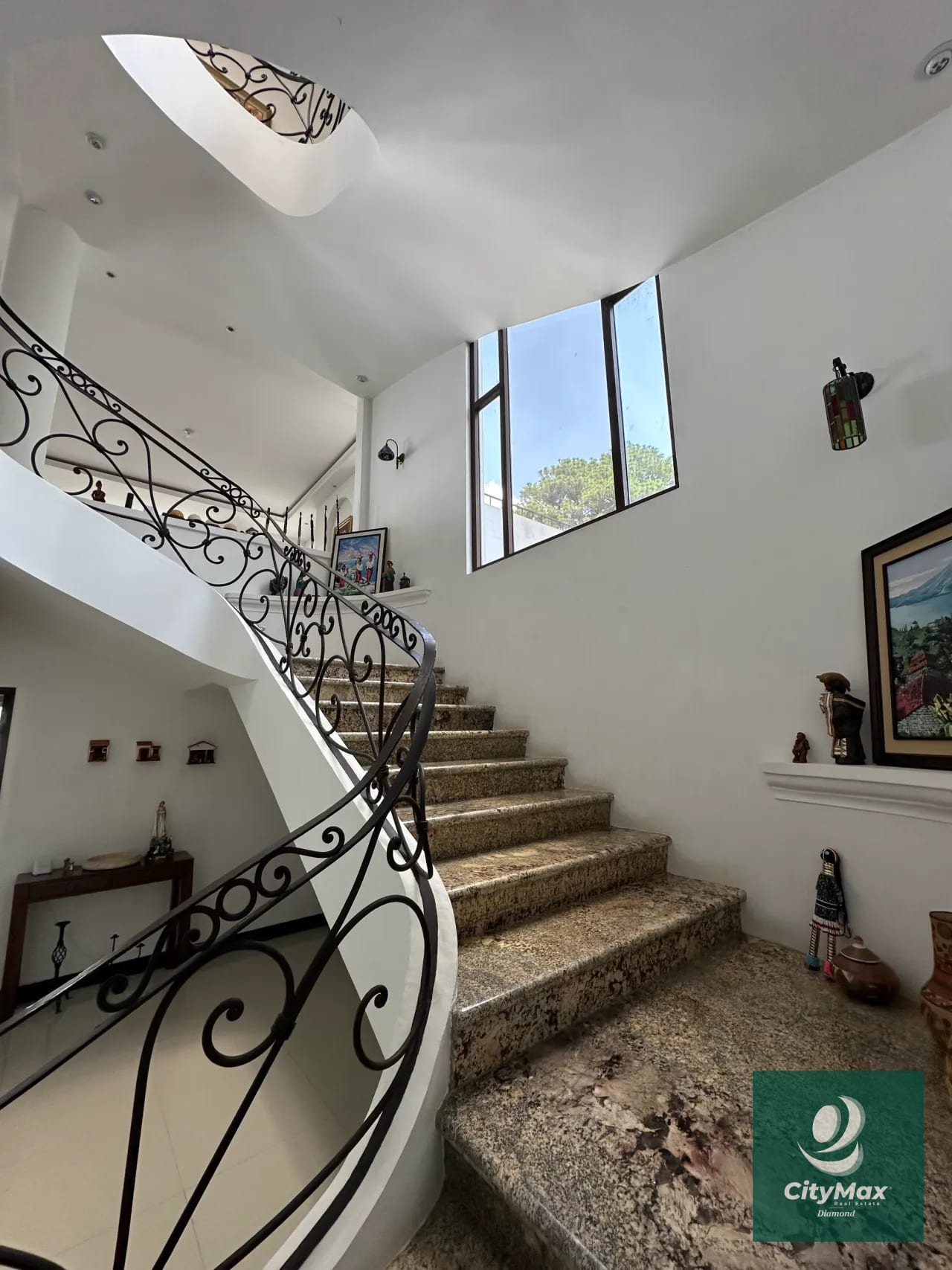 Casa Luxury en Venta en Altos de Monte Bello Km 9.5 CAES — Casa en Venta en Santa Catarina Pinula, Guatemala, Ciudad — foto 11 de 17