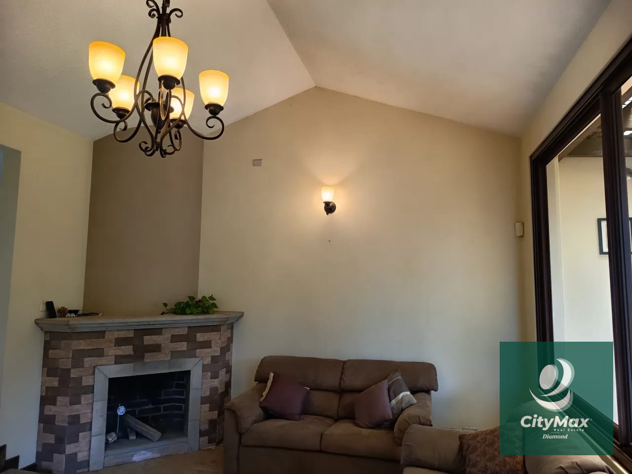 Casa Grande en Venta en Km 25.5 Carretera a El Salvador — Casa en Venta en San José Pinula, Guatemala, Ciudad — foto 5 de 17
