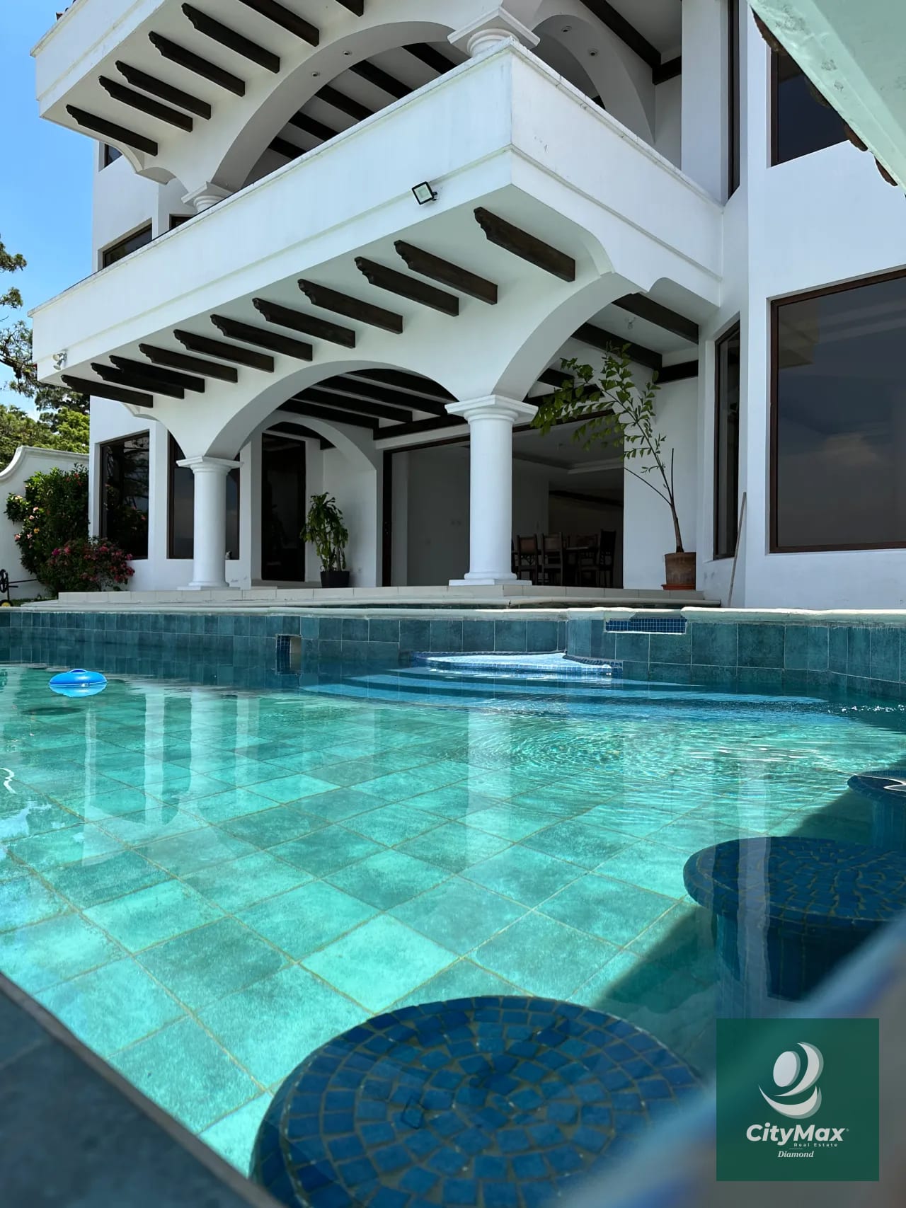 Casa de Lujo y Vistas Top en Venta en Montebello CAES — Casa en Venta en Santa Catarina Pinula, Guatemala, Ciudad — foto 16 de 16