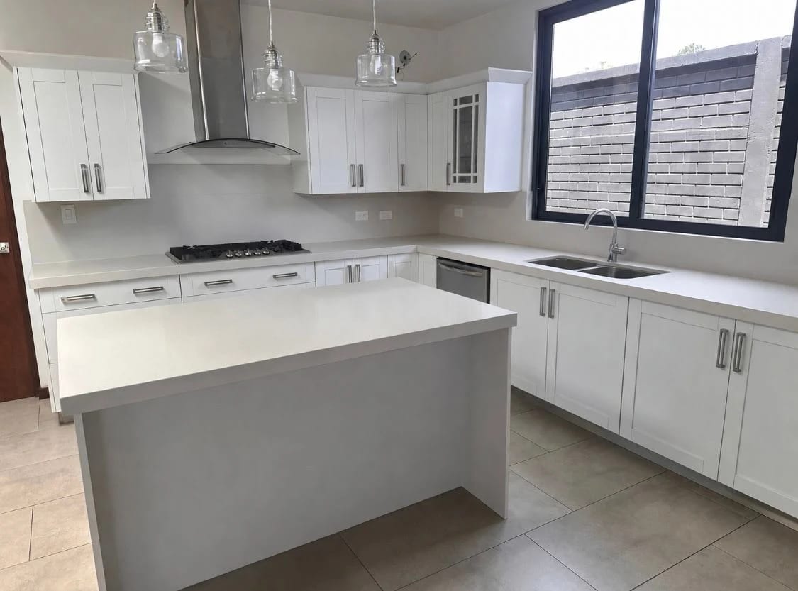 Venta Casa de un Nivel en Condado Concepción — Casa en Venta en Pradera Concepción, Carretera a El Salvador, Guatemala, Ciudad — foto 3 de 10