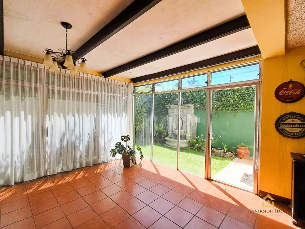 Vendo casa en zona 16 Colonia Lourdes 5 Habitaciones $545,000 — Casa en Venta en Lourdes, Zona 16, Guatemala, Ciudad — foto 8 de 17