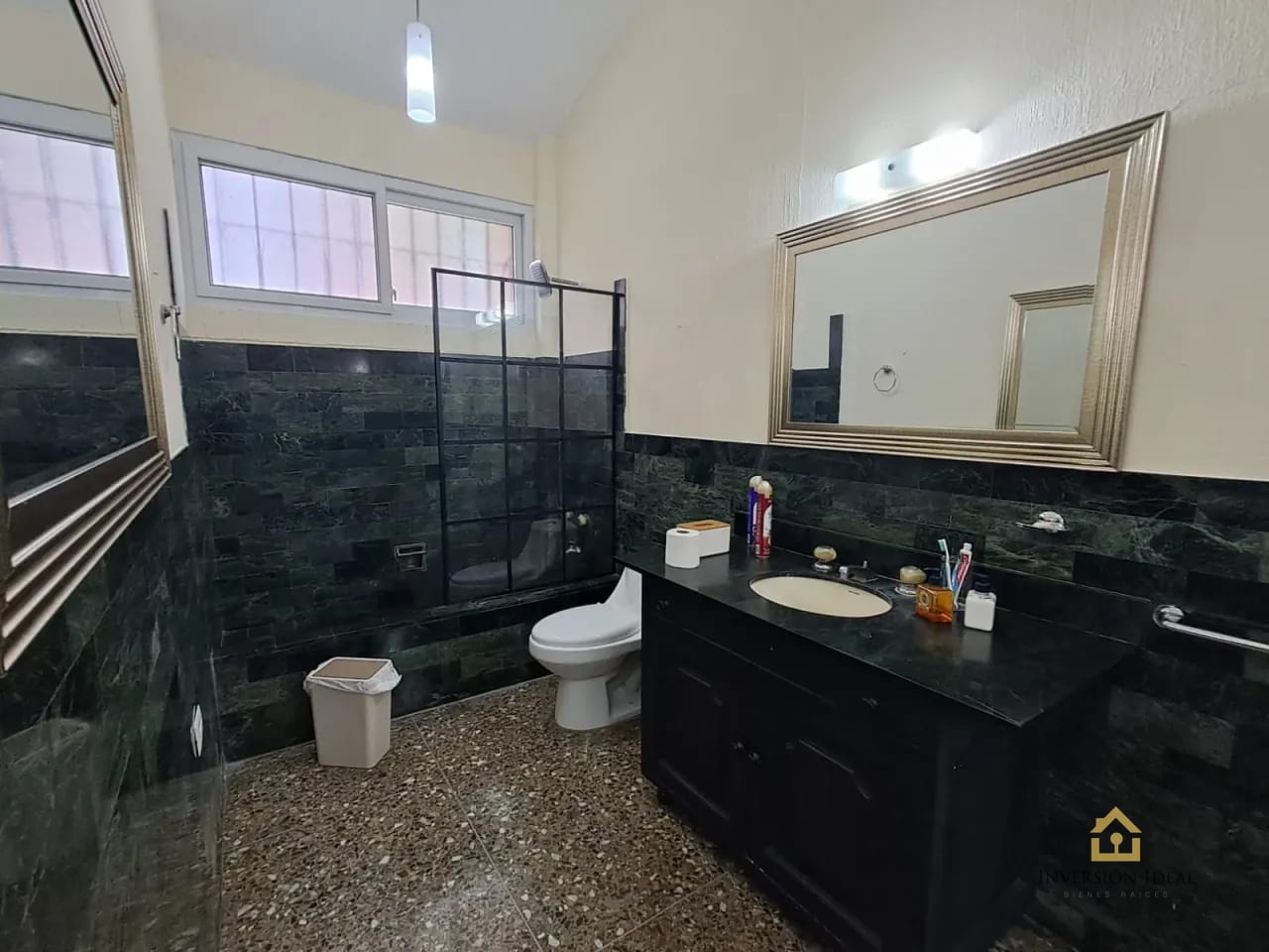 Casa comercial en renta - 12 ambientes - 800 mtsts2 - $6000 + IVA (Negociable) - Zona 10 — Casa en Alquiler en Centro Comercial Los Próceres, Zona 10, Guatemala, Ciudad — foto 5 de 18