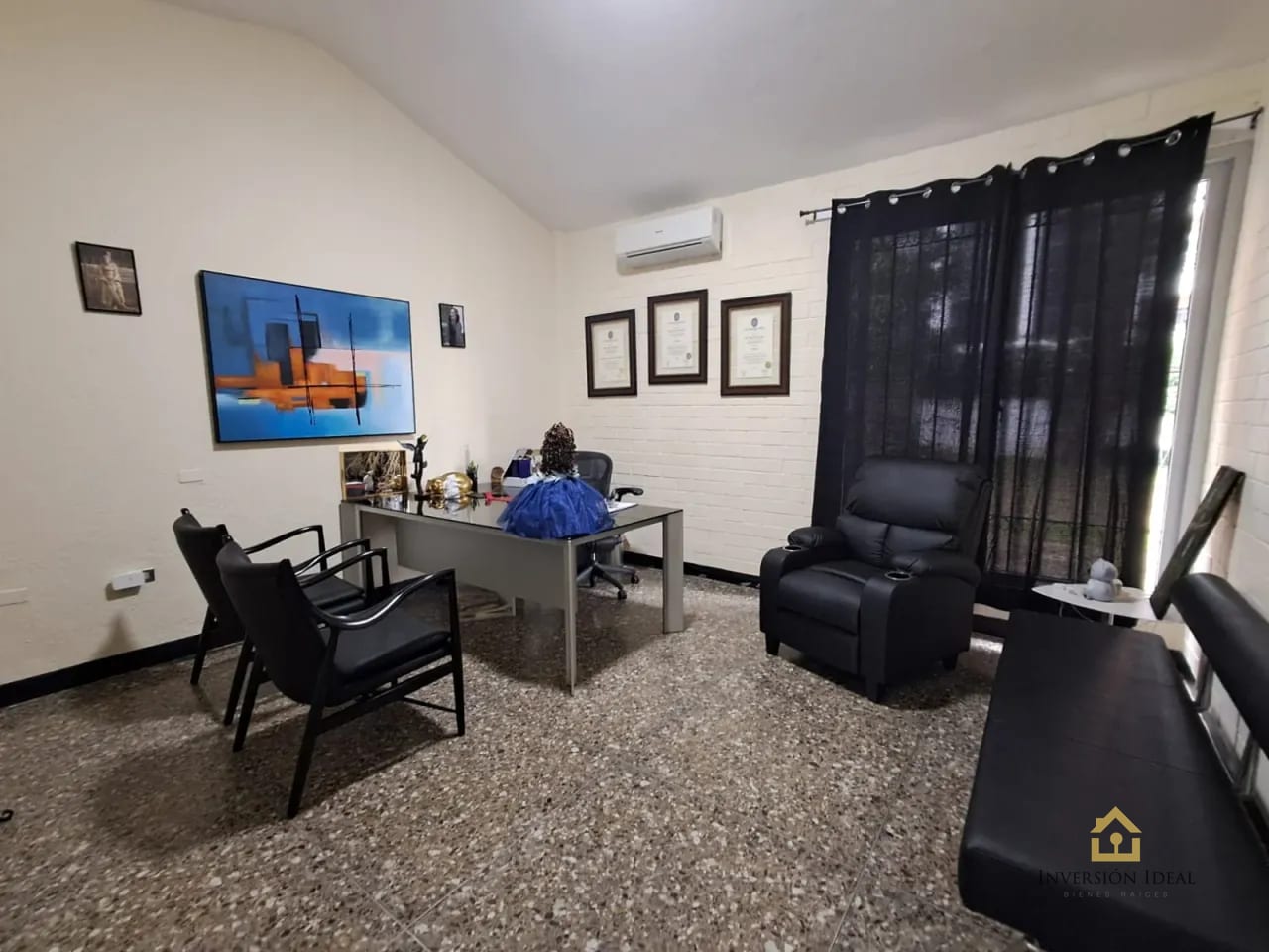 Casa comercial en renta - 12 ambientes - 800 mtsts2 - $6000 + IVA (Negociable) - Zona 10 — Casa en Alquiler en Centro Comercial Los Próceres, Zona 10, Guatemala, Ciudad — foto 6 de 18