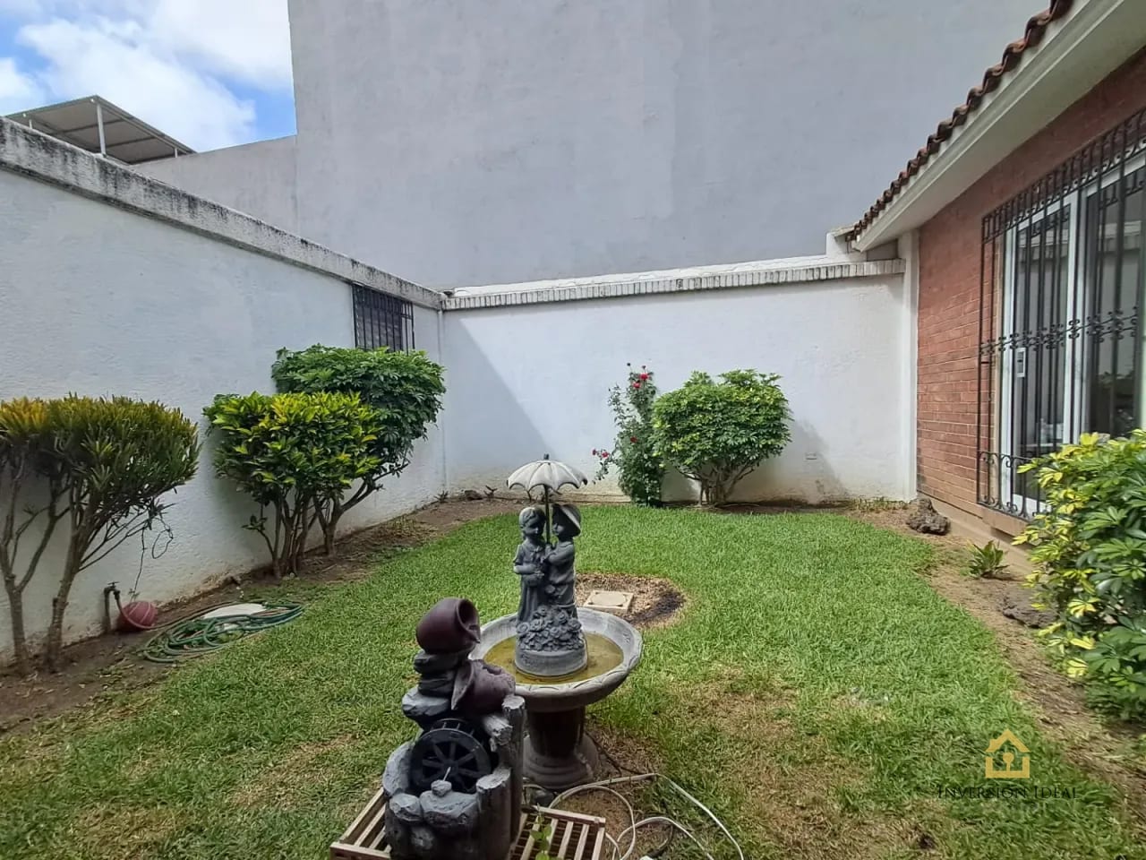 Casa comercial en renta - 12 ambientes - 800 mtsts2 - $6000 + IVA (Negociable) - Zona 10 — Casa en Alquiler en Centro Comercial Los Próceres, Zona 10, Guatemala, Ciudad — foto 11 de 18