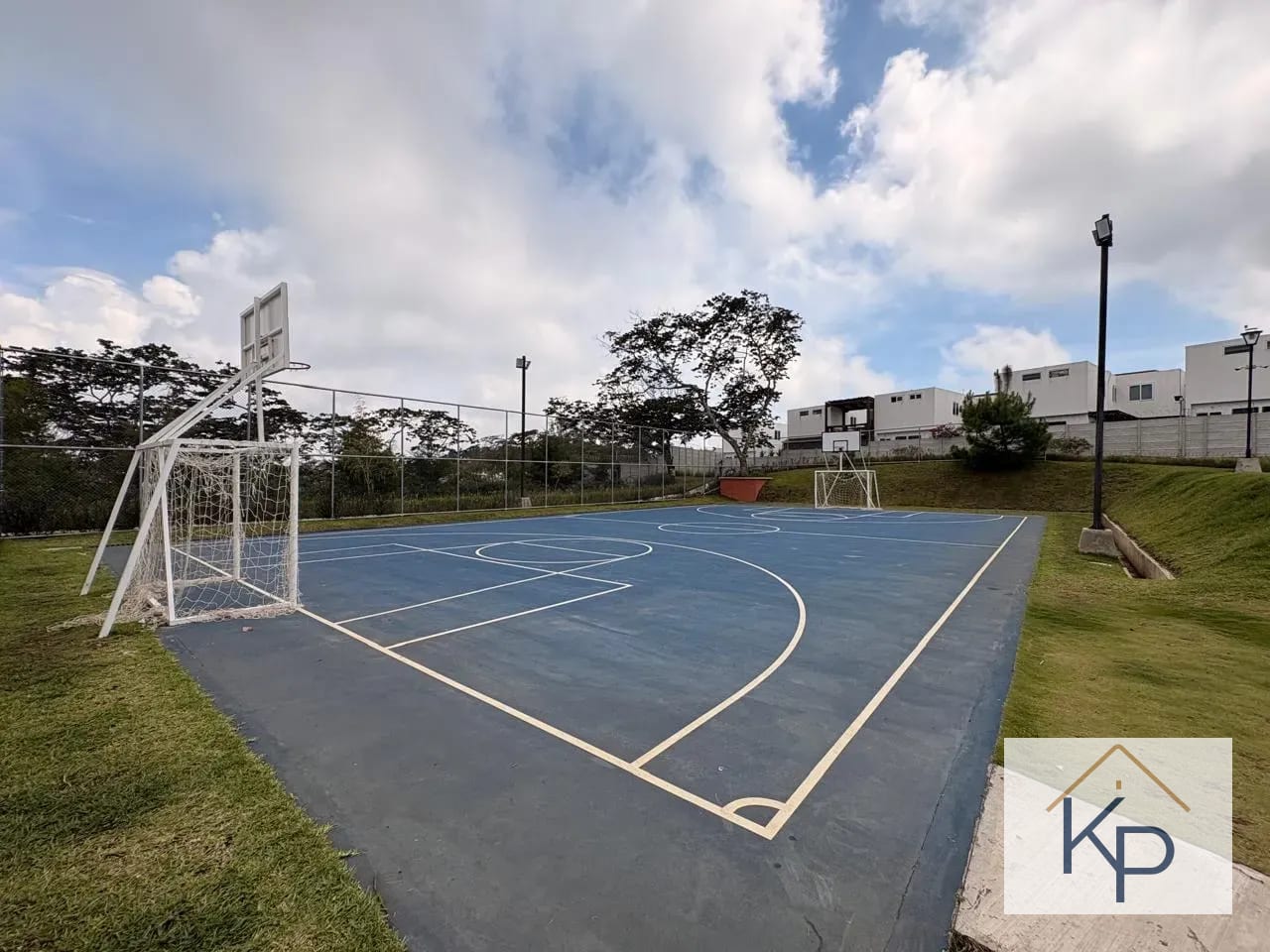 Bonita casa en venta Bosques de Capelo Km 23 CAES — Casa en Venta en Carretera a El Salvador, Guatemala, Ciudad — foto 14 de 17