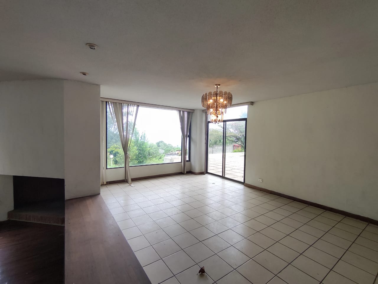 Vendo casa para remodelar en Montebello 1, Carretera a El Salvador — Casa en Venta en Santa Catarina Pinula, Guatemala, Ciudad — foto 5 de 17
