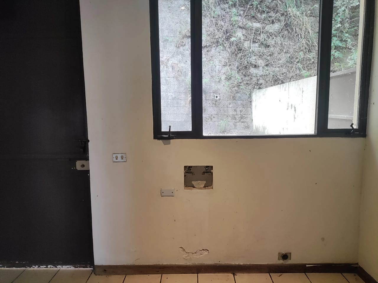 Vendo casa para remodelar en Montebello 1, Carretera a El Salvador — Casa en Venta en Santa Catarina Pinula, Guatemala, Ciudad — foto 11 de 17