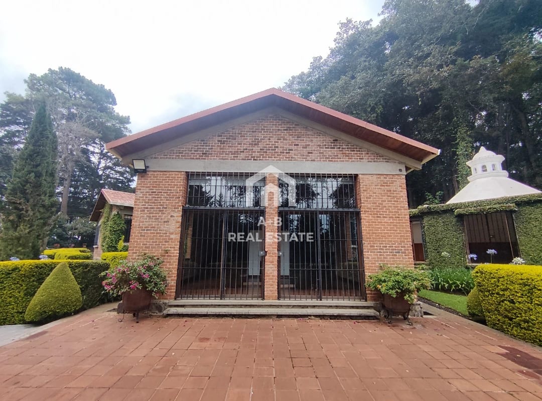 Vendo hermosa casa en San Lucas Sacatepéquez, sector Cerro Alux — Casa en Venta en San Lucas Sacatepéquez, Sacatepéquez — foto 1 de 16
