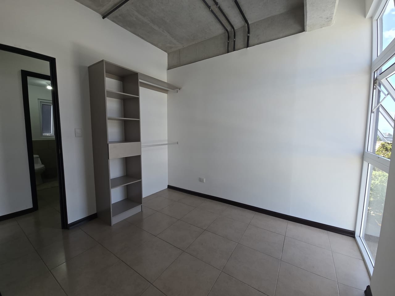 Apartamento en Renta y Venta Edificio Nikao — Apartamento en Alquiler en Zona 4 Mixco, Guatemala, Ciudad — foto 4 de 11