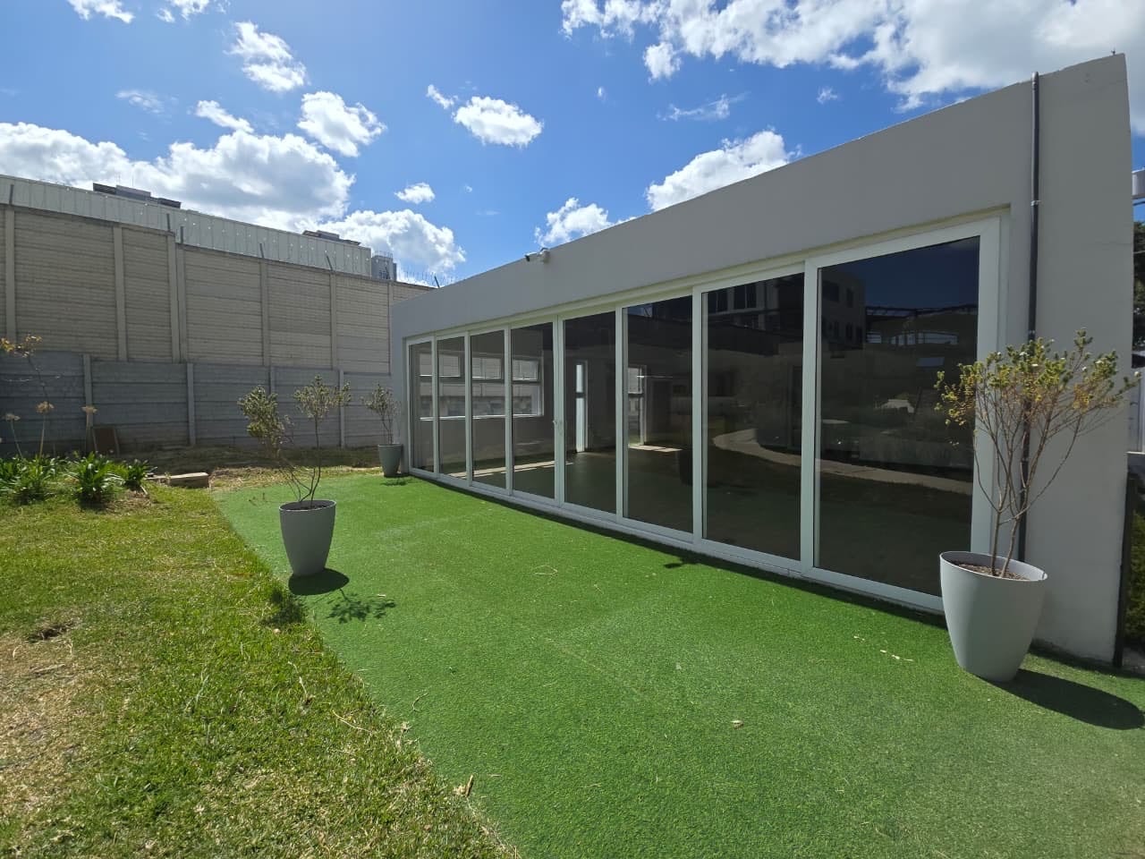Apartamento en Renta y Venta Edificio Nikao — Apartamento en Alquiler en Zona 4 Mixco, Guatemala, Ciudad — foto 8 de 11