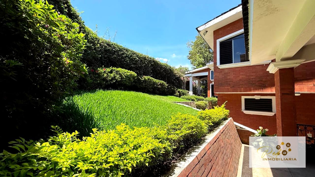 🏡 Exclusiva residencia en venta en Elgin II, Zona 13 — Casa en Venta en Zona 13, Guatemala, Ciudad — foto 2 de 13