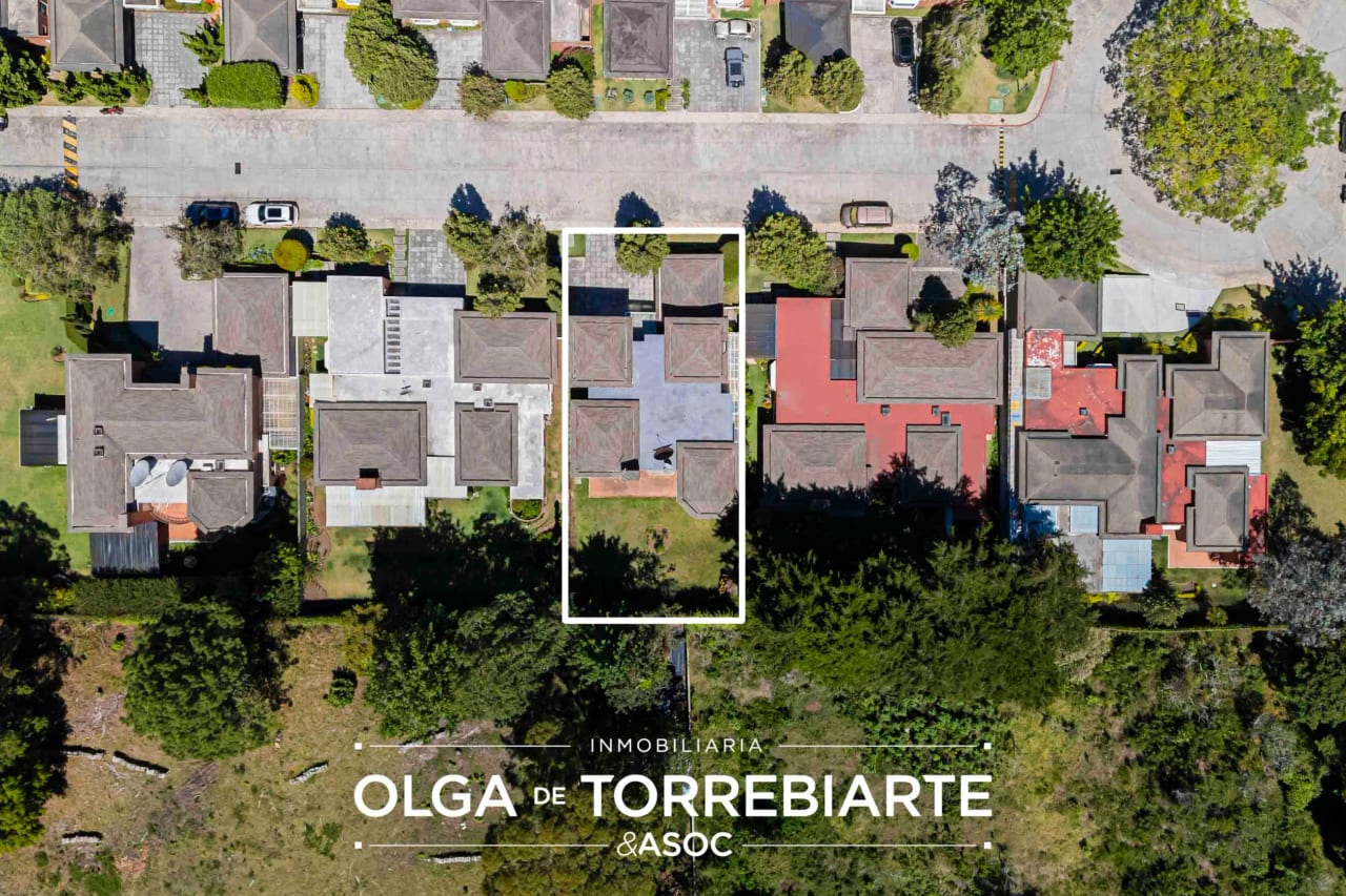Casa en Condominio Colinas de Castel — Casa en Venta en Colinas de Castel, Carretera a El Salvador, Guatemala, Ciudad — foto 2 de 17