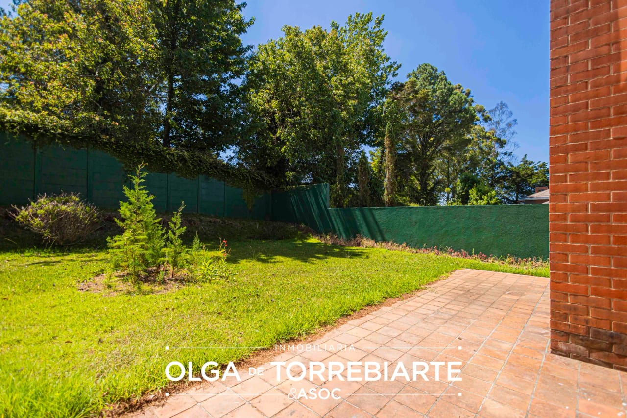 Casa en Condominio Colinas de Castel — Casa en Venta en Colinas de Castel, Carretera a El Salvador, Guatemala, Ciudad — foto 12 de 17