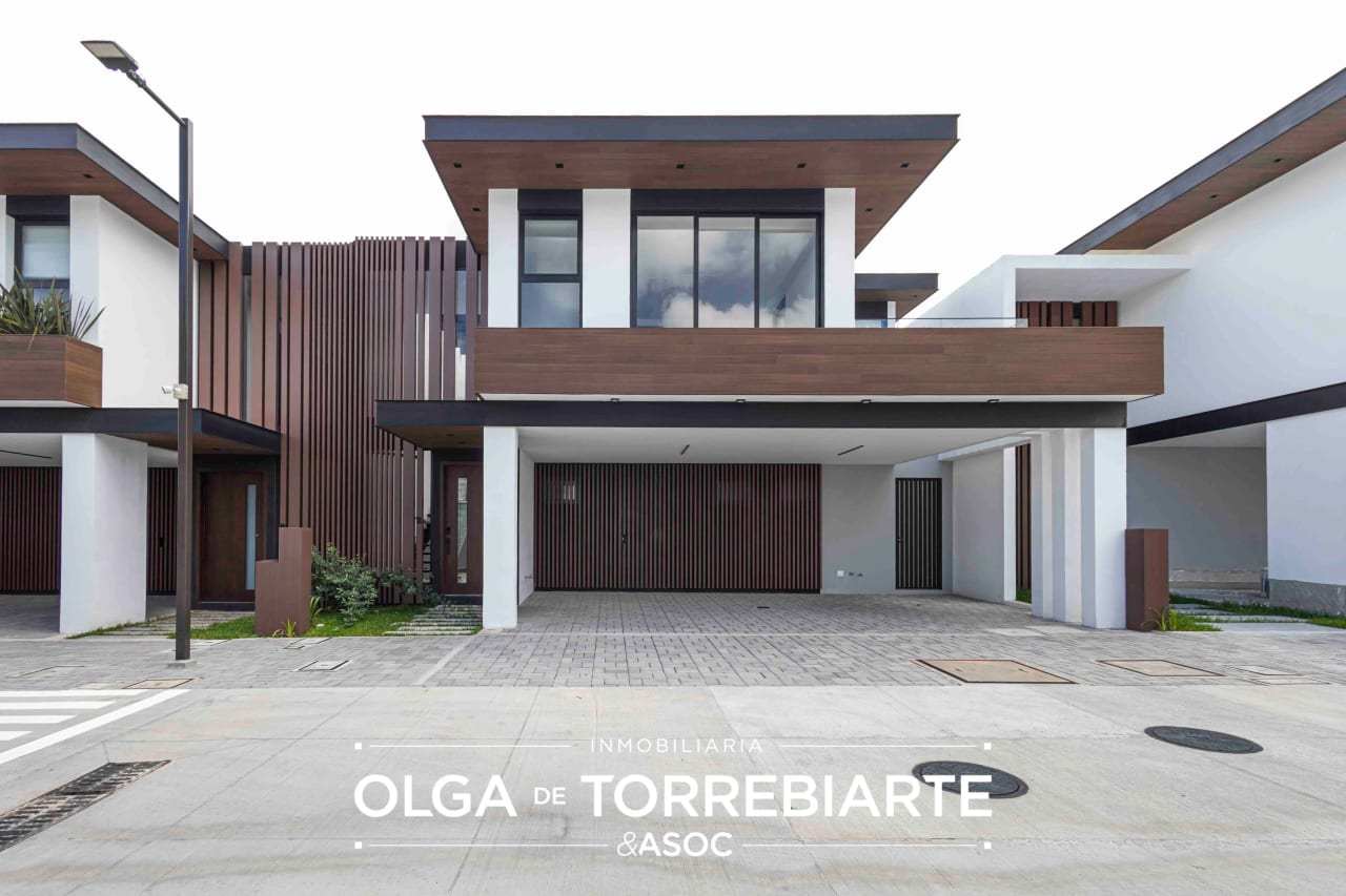 Casa para estrenar Condominio Molié, Zona 10 — Casa en Alquiler en Zona 10, Guatemala, Ciudad — foto 1 de 17