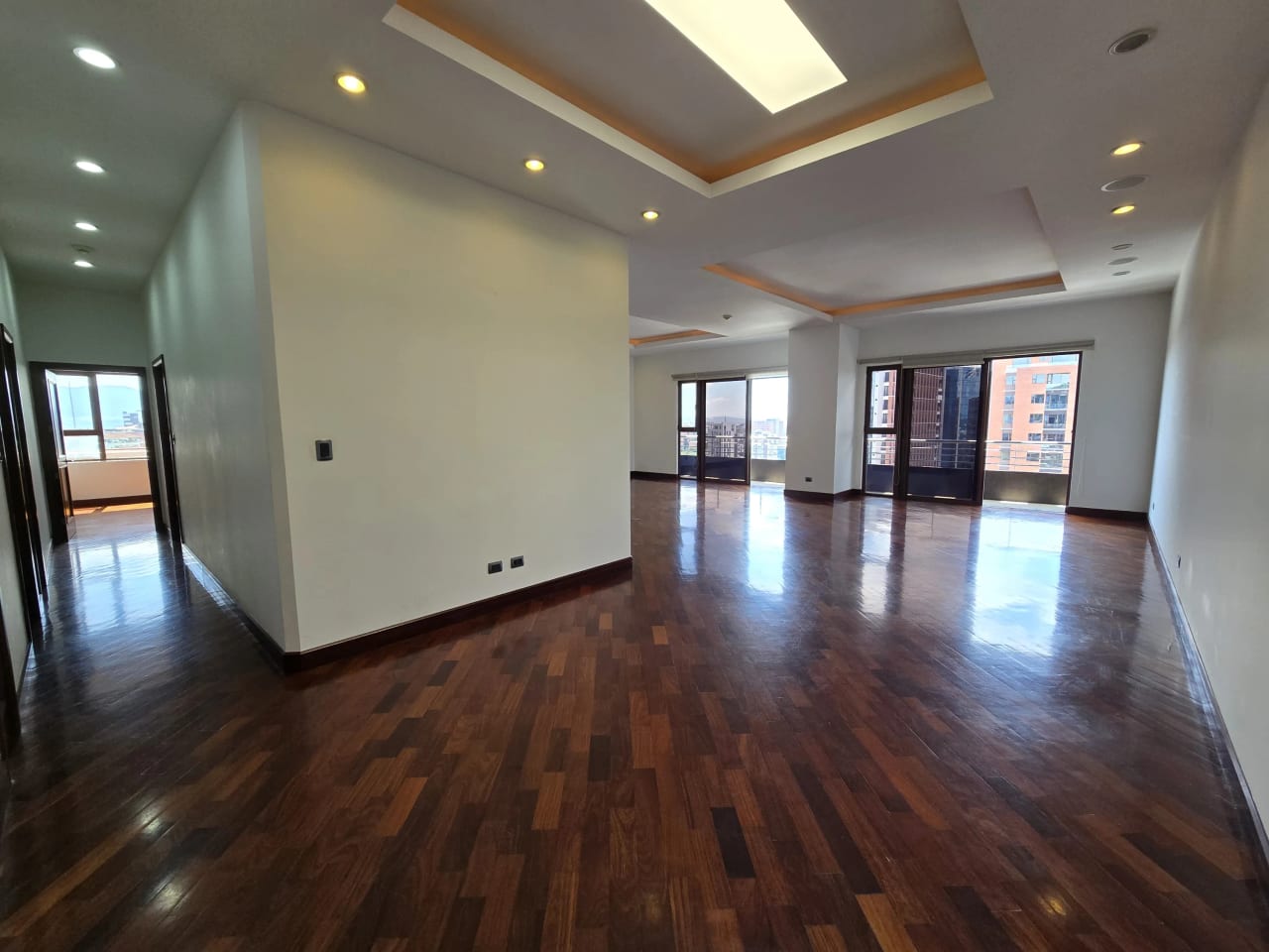 Se Alquila Apto. PH Santa María, Zona 10. — Apartamento en Alquiler en Santa María, Zona 10, Guatemala, Ciudad — foto 3 de 17