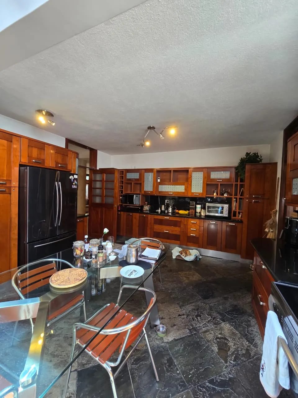 Se Alquila/Vende Casa en km 18.5 CAES. Condominio Maderos 1. — Casa en Alquiler en Maderos I, Carretera a El Salvador, Guatemala, Ciudad — foto 2 de 17
