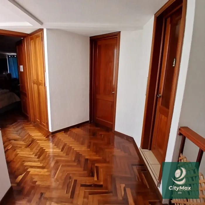 Casa en Condominio Residencial en zona 3 de Mixco, Guatemala – Espaciosa y equipada para tu comodidad — Casa en Venta en Colonia El Rosario, Zona 3 Mixco, Guatemala, Ciudad — foto 3 de 9