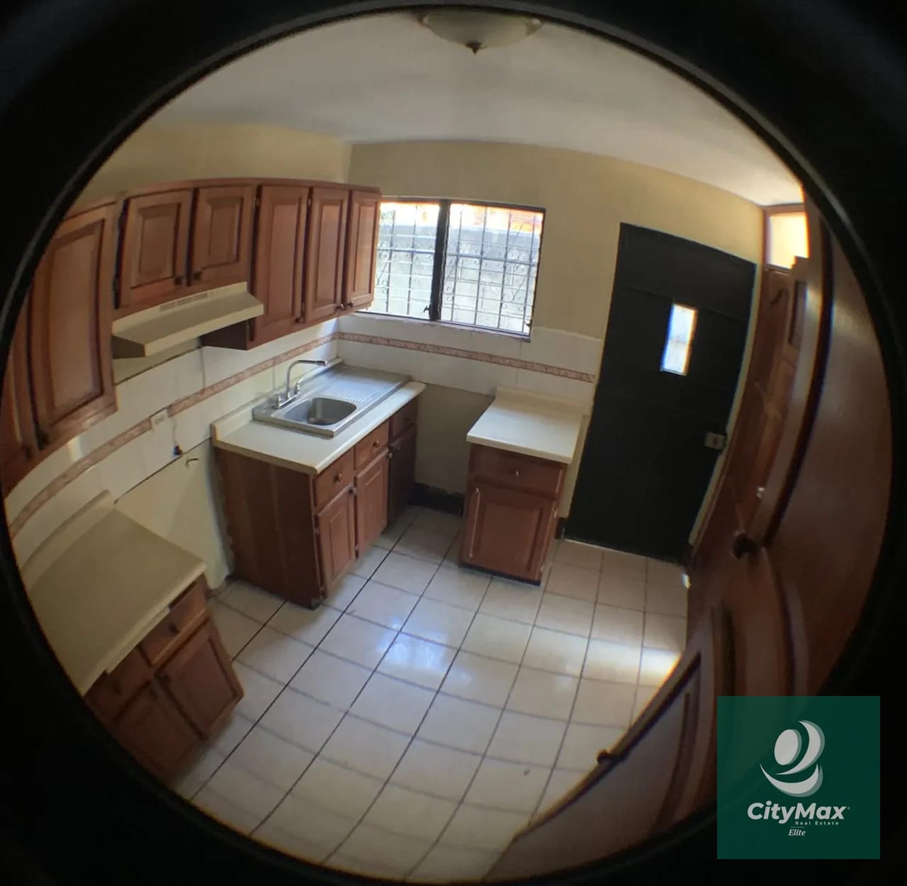 Casas 2 juntas en terreno de 750 mts2 en zona 12 — Casa en Venta en Torre Santa Elisa, Zona 12, Guatemala, Ciudad — foto 3 de 9