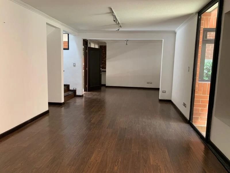 Casa en venta en zona 14 — Casa en Venta en Dalí, Zona 14, Guatemala, Ciudad — foto 2 de 11