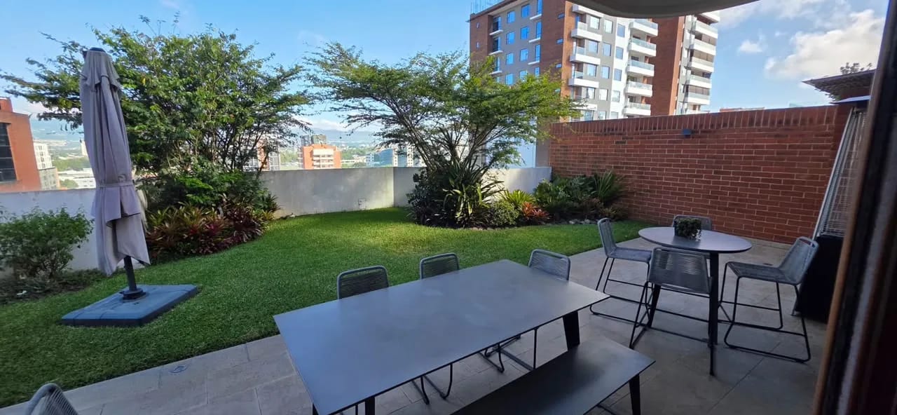Espectacular PH en zona 14 — Apartamento en Alquiler en Matisse, Zona 14, Guatemala, Ciudad — foto 13 de 17