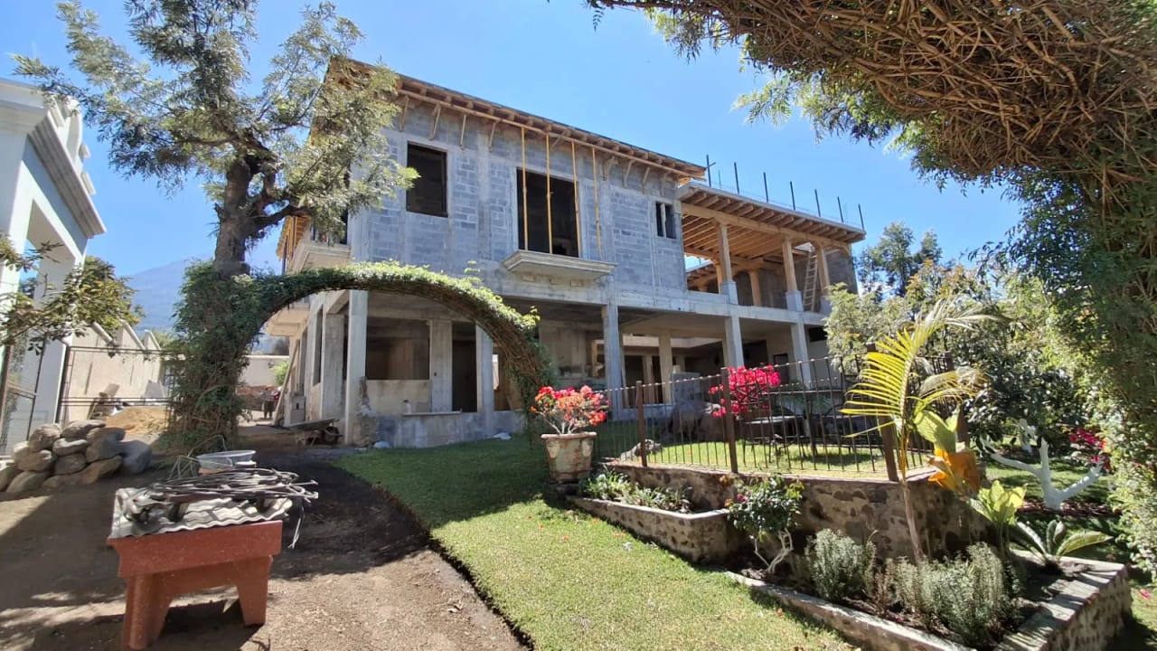 Casa en Antigua Guatemala — Casa en Venta en Antigua, Sacatepéquez — foto 1 de 10