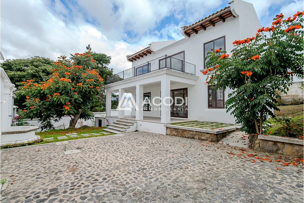 Casa en Antigua Guatemala — Casa en Venta en Antigua, Sacatepéquez — foto 1 de 10