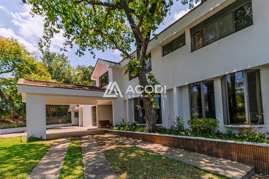 Casa en sector El Encinal, zona 7 de Mixco — Casa en Alquiler en Zona 7 Mixco, Guatemala, Ciudad — foto 1 de 13