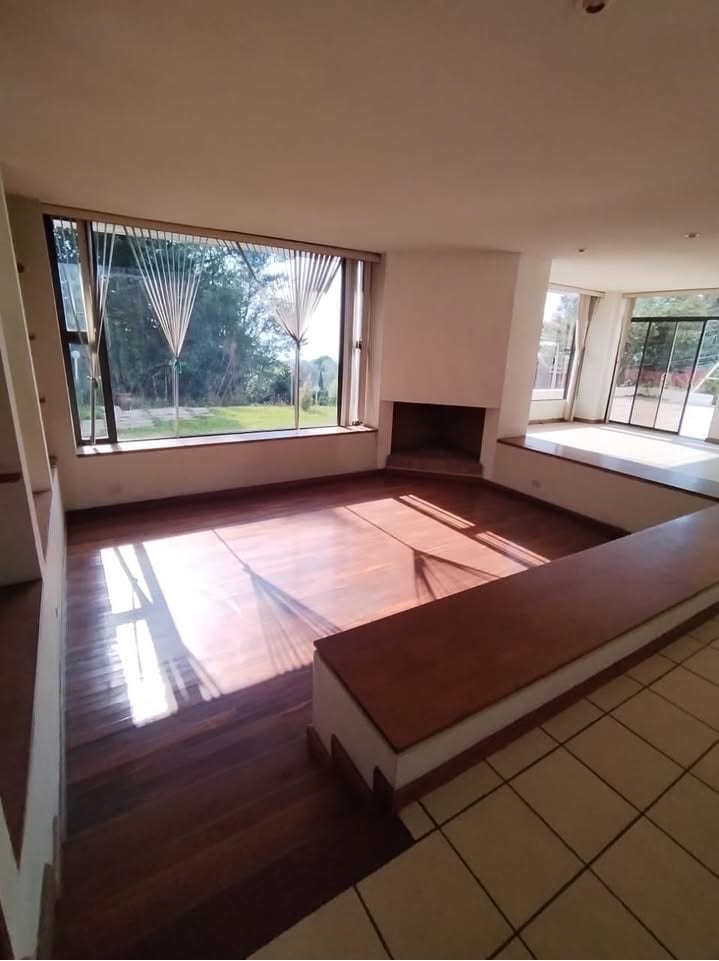 Exclusiva Residencia en Venta Montebello 2 KM8.8 Carretera al Salvador — Casa en Venta en Montebello II, Carretera a El Salvador, Guatemala, Ciudad — foto 4 de 15