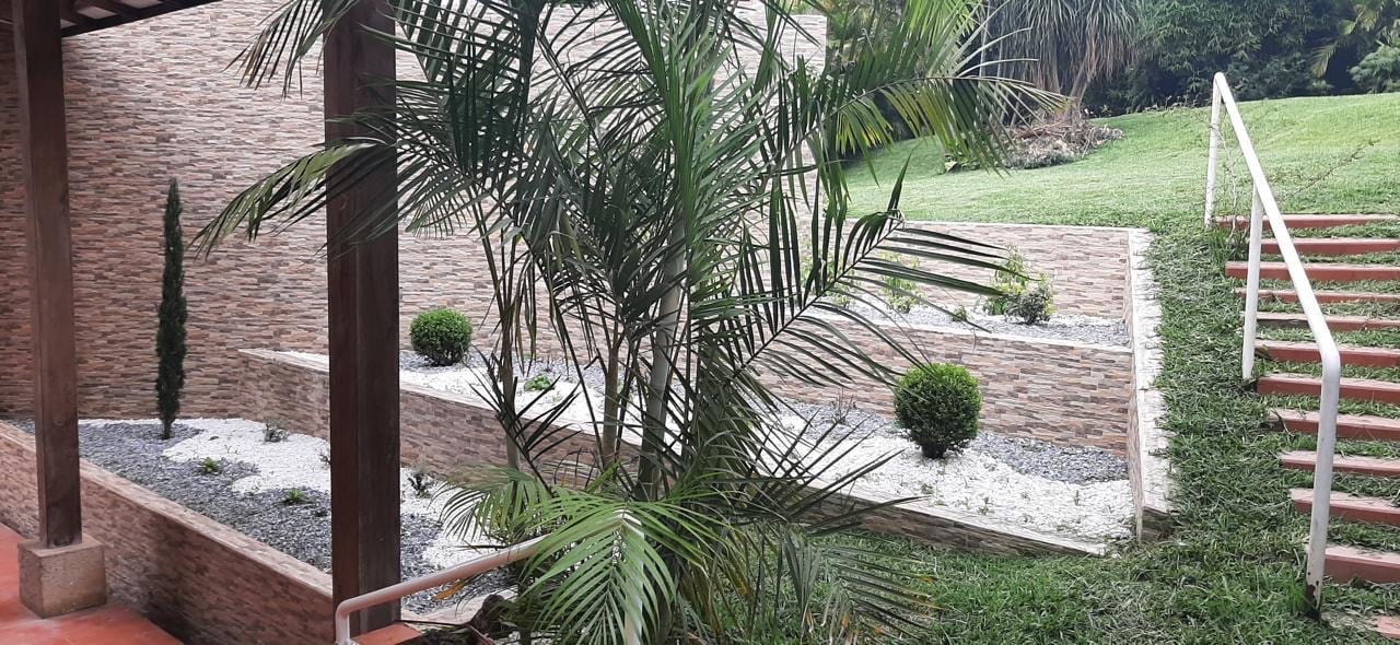 Disponible en Renta Hermosa Casa de Tres Niveles Colonia Elgin Zona 13 — Casa en Alquiler en Elgin, Zona 13, Guatemala, Ciudad — foto 7 de 10