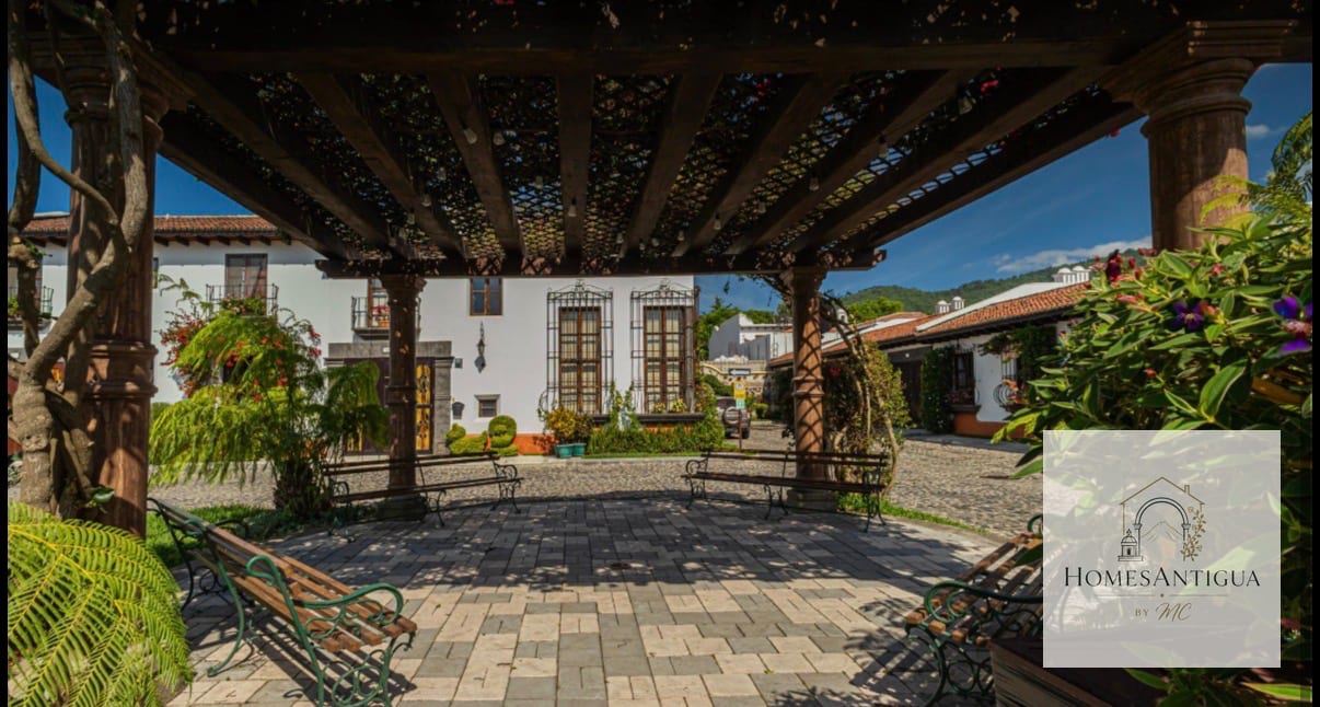 Venta de loft Condominio Doña Victoria Antigua Guatemala. — Casa en Venta en Panorama Doña Victoria, Antigua, Sacatepéquez — foto 1 de 12
