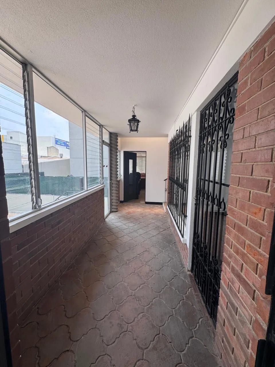 Casa en renta de equina en zona 13 en 15 avenida — Casa en Alquiler en Zona 13, Guatemala, Ciudad — foto 8 de 9