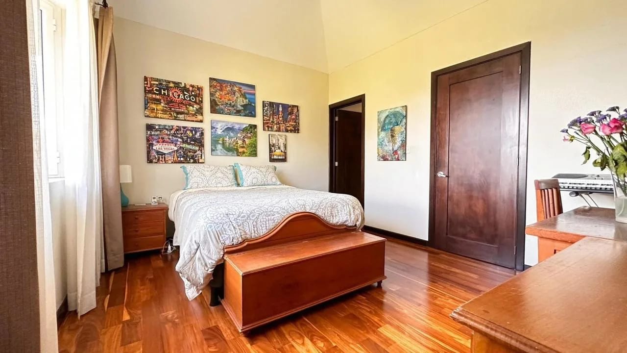 Venta de Casa en Condominio Colinas de Castel, km.20 Fraijanes — Casa en Venta en Colinas de Castel, Carretera a El Salvador, Guatemala, Ciudad — foto 4 de 16
