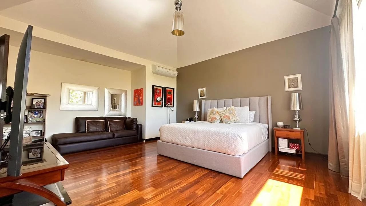 Venta de Casa en Condominio Colinas de Castel, km.20 Fraijanes — Casa en Venta en Colinas de Castel, Carretera a El Salvador, Guatemala, Ciudad — foto 11 de 16