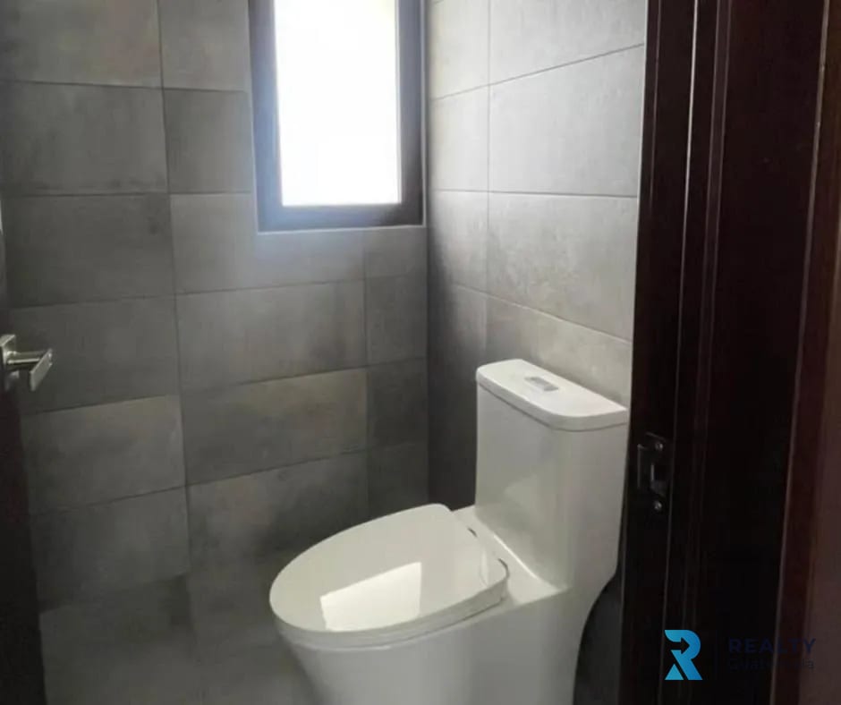 RENTO Casa Condominio La Reserva II, Lomas de San Isidro, Zona 16 — Casa en Alquiler en Lomas de San Isidro, Zona 16, Guatemala, Ciudad — foto 7 de 14