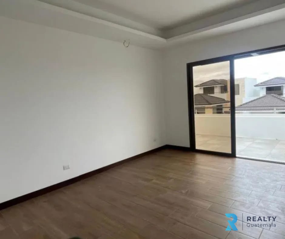 RENTO Casa Condominio La Reserva II, Lomas de San Isidro, Zona 16 — Casa en Alquiler en Lomas de San Isidro, Zona 16, Guatemala, Ciudad — foto 5 de 14