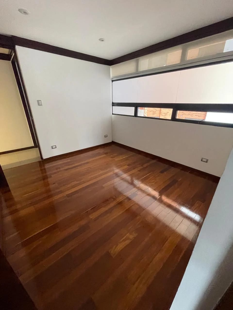 Venta de apartamento en Zona 14 Villa Fontana amplio y exclusivo con 400 Mt2. — Apartamento en Venta en Villa Fontana, Zona 14, Guatemala, Ciudad — foto 4 de 11