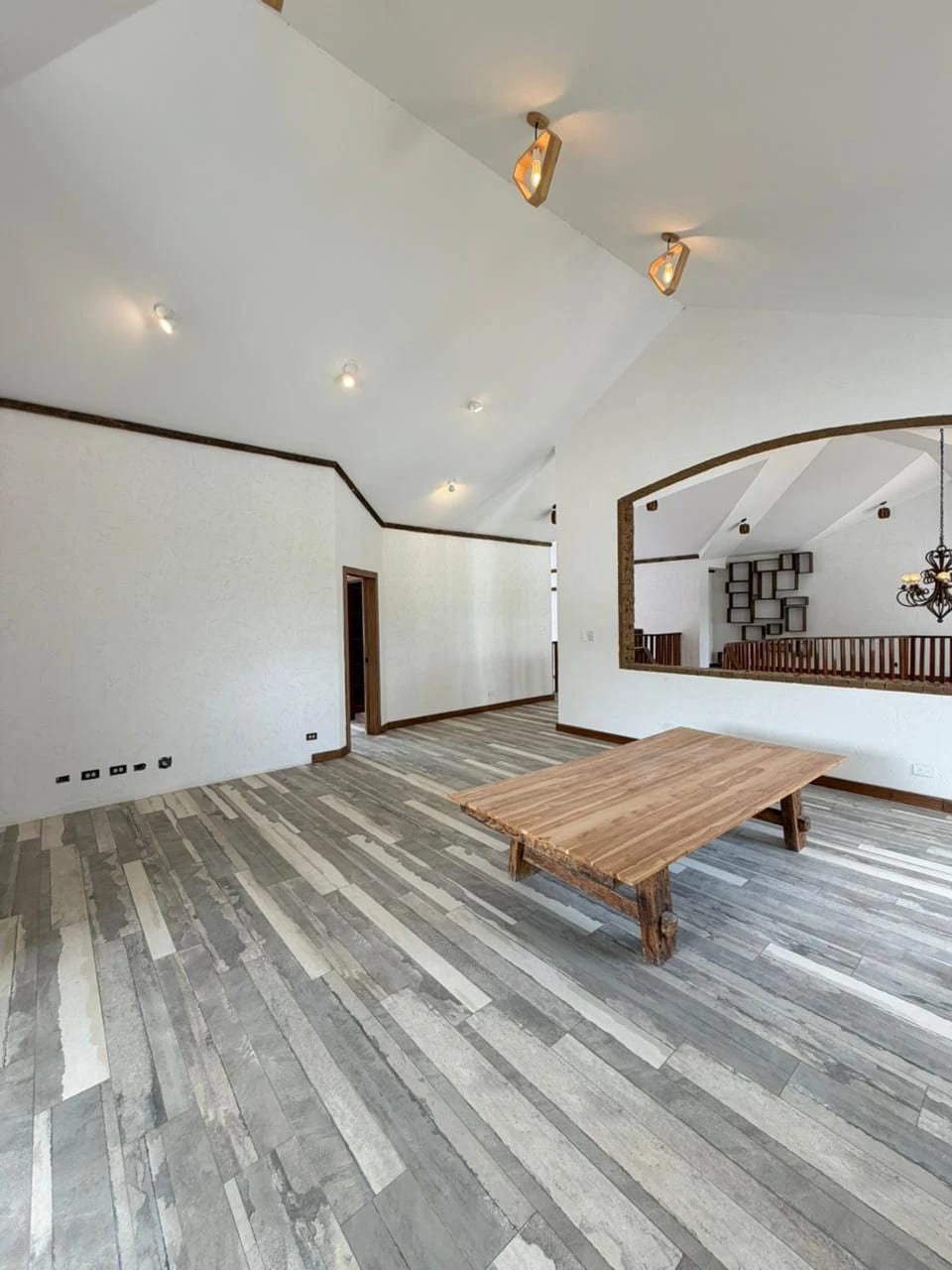 Vendo espectacular mansión en Casa & Campo kms. 23.5 CAES — Casa en Venta en km 21-25, Carretera a El Salvador, Guatemala, Ciudad — foto 13 de 15