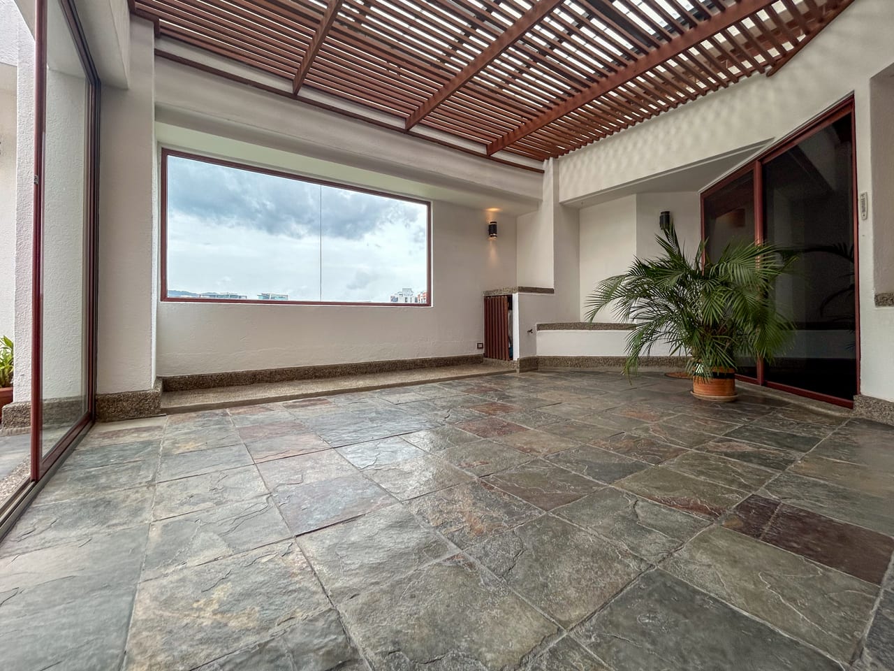 Lindo Penthouse en Venta Zona 15, Vista Hermosa 1 — Apartamento en Venta en Vista Hermosa I, Zona 15, Guatemala, Ciudad — foto 9 de 17