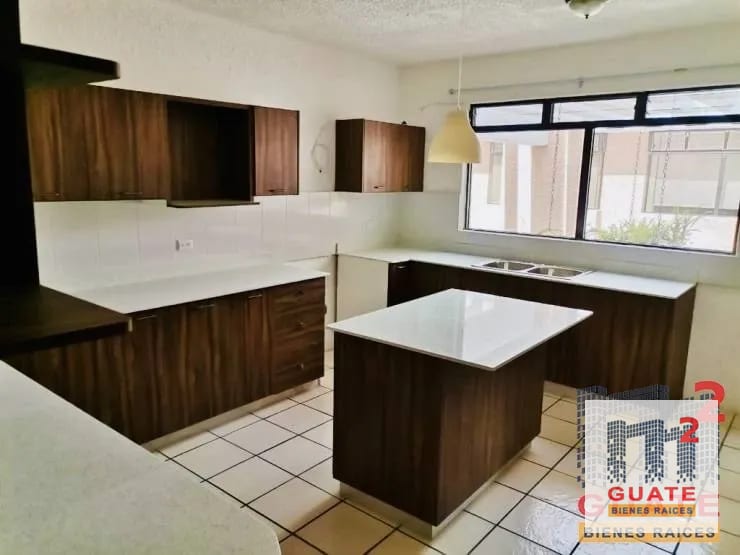 Casa tipo Townhouse en Venta, Zona 15 — Casa en Venta en Zona 15, Guatemala, Ciudad — foto 9 de 16