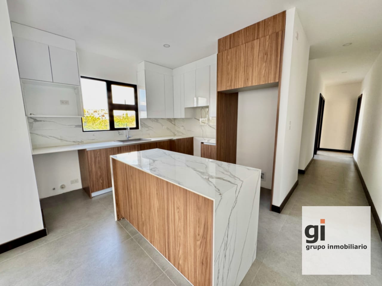 Apartamento con jardín y vista en zona 15, 3 dormitorios. — Apartamento en Venta en Zona 15, Guatemala, Ciudad — foto 2 de 13