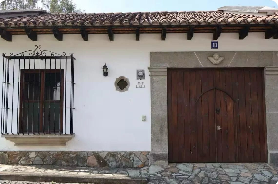 Casa en Venta en Gravileas, Antigua — Casa en Venta en Las Gravileas, Antigua, Sacatepéquez — foto 2 de 16