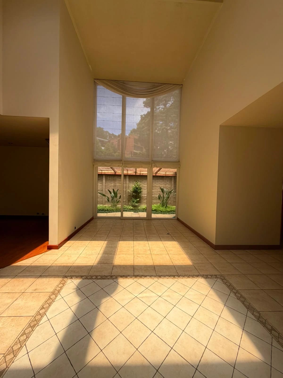 Casa en Venta en Bosques de las Luces — Casa en Venta en Bosques de Las Luces, Carretera a El Salvador, Guatemala, Ciudad — foto 6 de 13