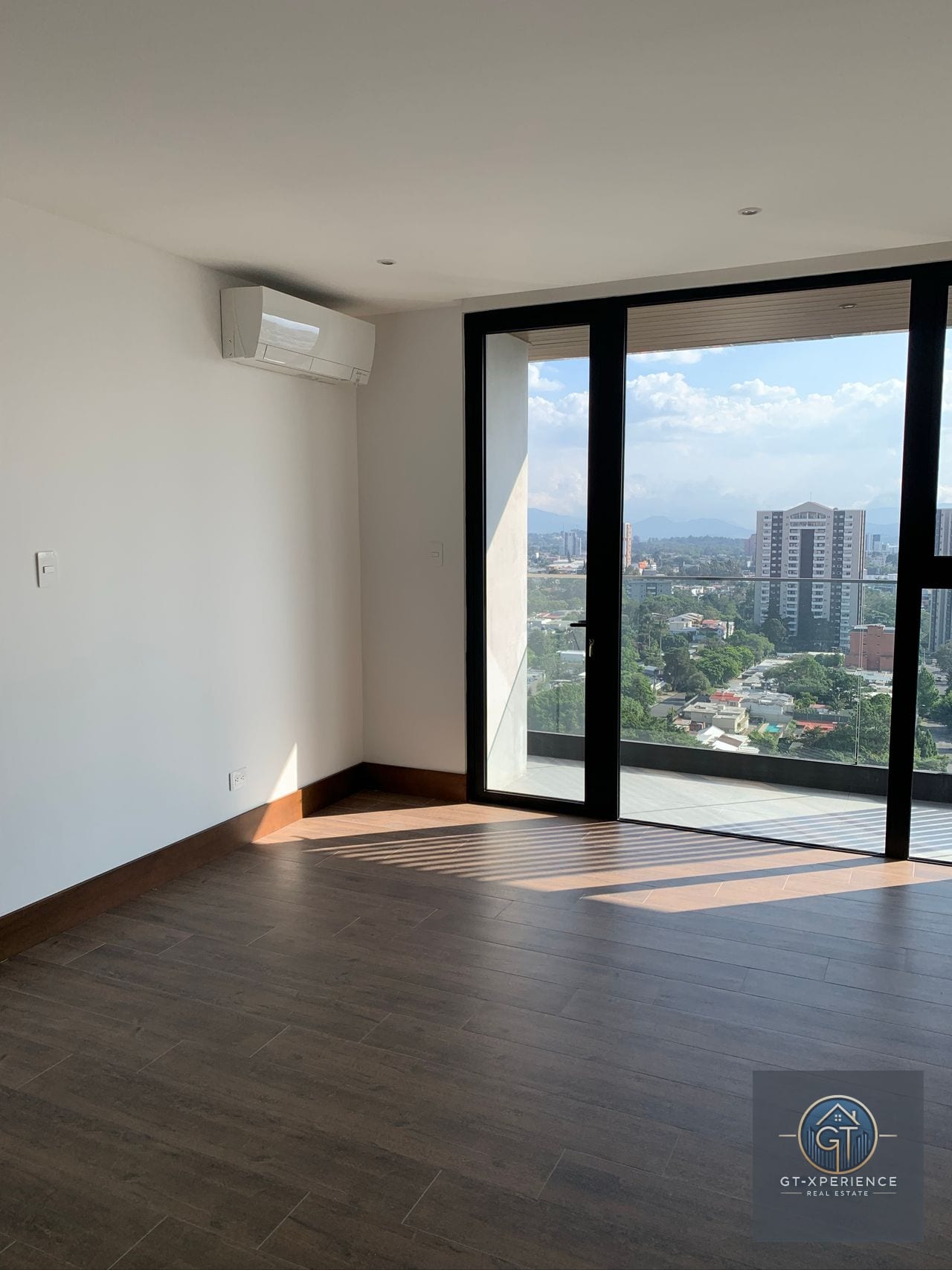 Lindo y amplio apartamento en Gaura, zona 15 VHI — Apartamento en Venta en Gaura, Zona 15, Guatemala, Ciudad — foto 6 de 15