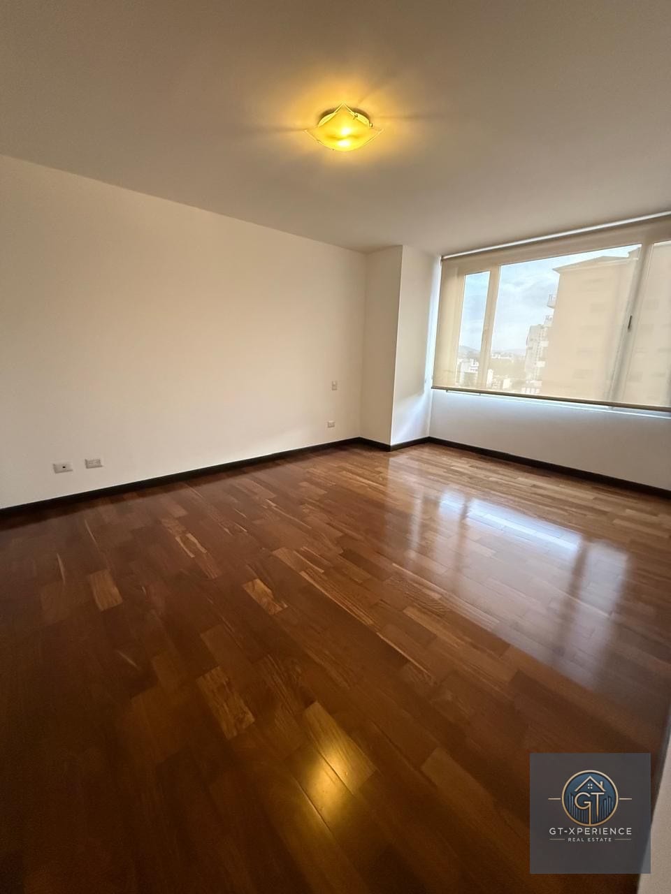 Lindo y amplio apartamento en Aria, Zona 10 — Apartamento en Venta en Aria, Zona 10, Guatemala, Ciudad — foto 7 de 12