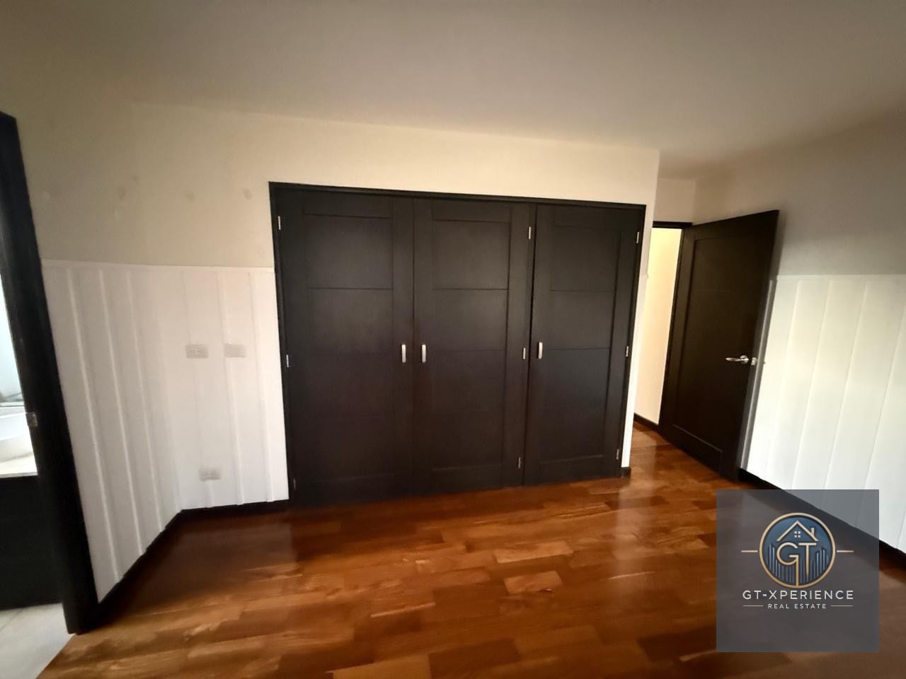 Lindo y amplio apartamento en Aria, Zona 10 — Apartamento en Venta en Aria, Zona 10, Guatemala, Ciudad — foto 9 de 12
